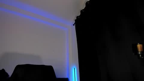 Snapshot of nathan_blake_ chatting on February 2026 08:01:01 PM Nathan online show from February 2026 08:01:01 PM