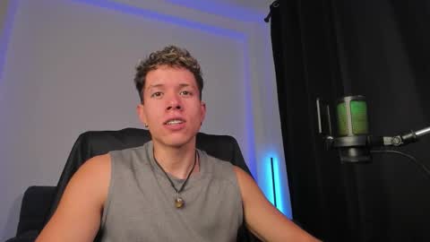 Snapshot of nathan_blake_ chatting on February 2026 07:39:02 PM Nathan online show from February 2026 07:39:02 PM