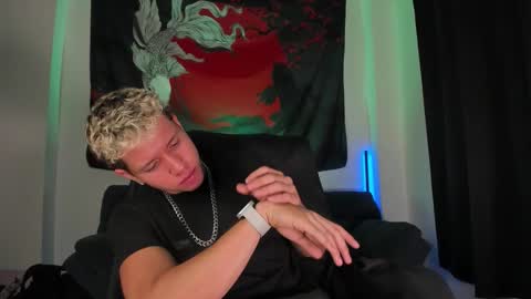 Snapshot of nathan_blake_ chatting on March 2026 05:17:01 PM Nathan online show from March 2026 05:17:01 PM