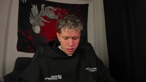 Snapshot of nathan_blake_ chatting on April 2026 12:39:01 PM Nathan online show from April 2026 12:39:01 PM