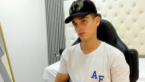 Snapshot of nathan_shimmer chatting on March 2026 09:08:01 PM nathan_shimmer online show from March 2026 09:08:01 PM