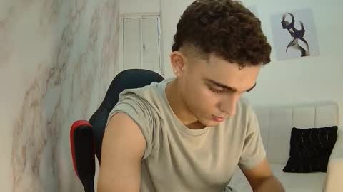 Snapshot of nathan_shimmer chatting on March 2026 09:51:01 PM nathan_shimmer online show from March 2026 09:51:01 PM