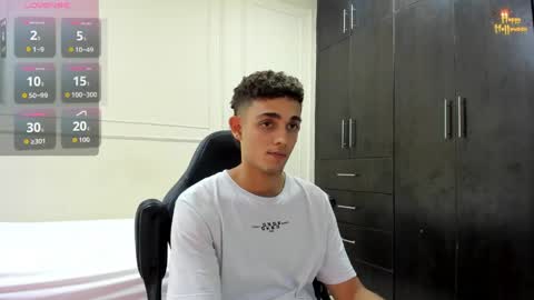 Snapshot of nathan_shimmer chatting on April 2026 10:59:01 PM nathan_shimmer online show from April 2026 10:59:01 PM