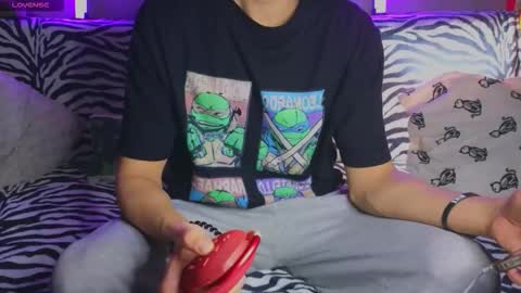 N A T H AN online show from September 2025 04:19:02 PM