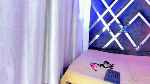 nati_fresh online show from October 2025 07:36:02 PM