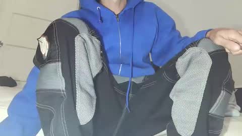 Snapshot of natou3x chatting on September 2025 07:37:01 PM natou3x online show from September 2025 07:37:01 PM