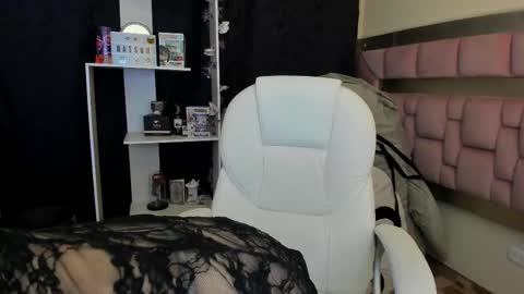 Nat  online show from February 2025 04:32:02 AM