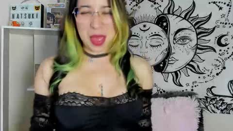 Nat  online show from October 2025 02:33:01 AM