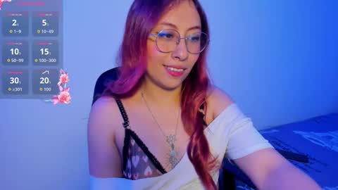 Snapshot of natt15 chatting on October 2025 08:42:01 PM Natalia online show from October 2025 08:42:01 PM