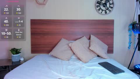 NATTASHA BROWN  online show from December 2025 10:46:01 AM