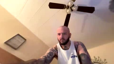 Snapshot of natti_daddy chatting on April 2026 02:51:02 AM Nattidaddy online show from April 2026 02:51:02 AM