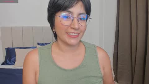 Nathalie online show from February 2026 07:12:01 PM