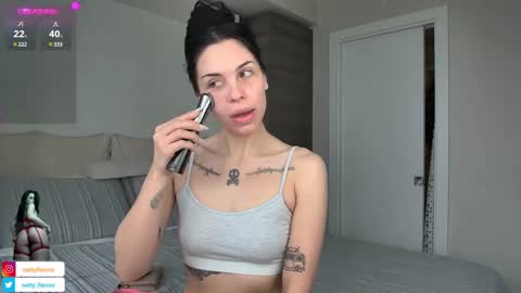 Snapshot of nattywithoutdaddy chatting on January 2025 09:14:02 PM NATTY FIERROS online show from January 2025 09:14:02 PM