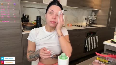 Snapshot of nattywithoutdaddy chatting on January 2025 09:14:02 PM NATTY FIERROS online show from January 2025 09:14:02 PM