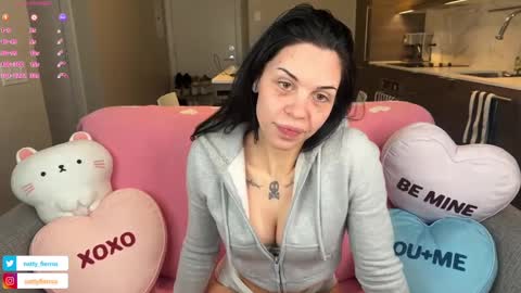 Snapshot of nattywithoutdaddy chatting on February 2025 08:14:02 PM NATTY FIERROS online show from February 2025 08:14:02 PM