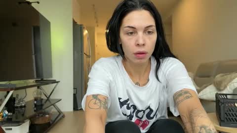 Snapshot of nattywithoutdaddy chatting on November 2025 07:01:02 PM NATTY FIERROS online show from November 2025 07:01:02 PM