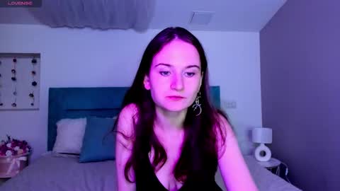 Snapshot of natural_meri_ chatting on September 2025 05:42:01 AM Meri online show from September 2025 05:42:01 AM