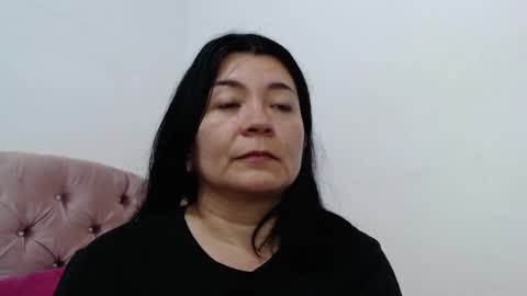 Snapshot of naturally_mature chatting on January 2025 06:30:02 AM Sammy online show from January 2025 06:30:02 AM