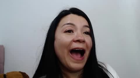 Snapshot of naturally_mature chatting on March 2025 07:51:02 AM Sammy online show from March 2025 07:51:02 AM