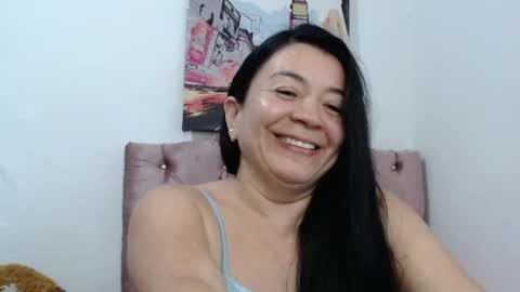 Snapshot of naturally_mature chatting on April 2026 03:24:02 AM Sammy online show from April 2026 03:24:02 AM