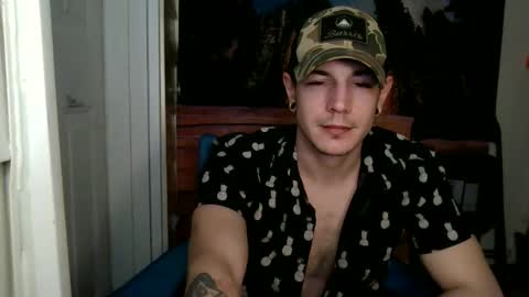 Snapshot of naturesbest951 chatting on March 2025 01:04:02 AM NATURESBEST online show from March 2025 01:04:02 AM