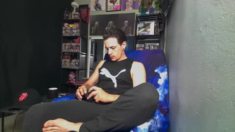 Snapshot of naturesbest951 chatting on June 2026 11:49:02 PM NATURESBEST online show from June 2026 11:49:02 PM