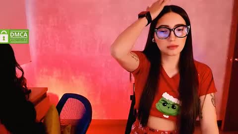 Natalia  Valeria online show from December 2024 11:22:02 AM
