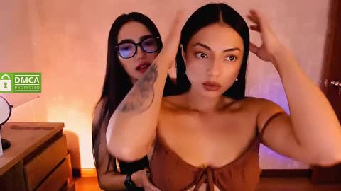 Natalia  Valeria online show from February 2025 07:59:01 PM