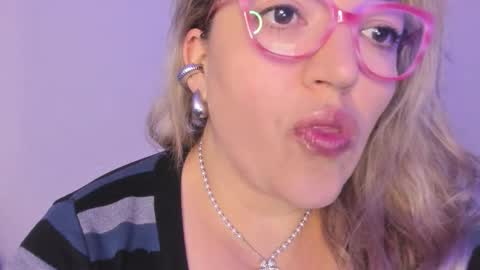 Snapshot of naty__mature_ chatting on November 2025 07:01:02 PM Nataly online show from November 2025 07:01:02 PM