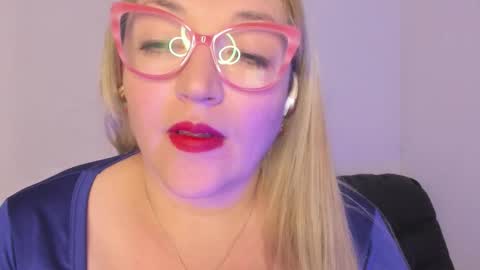 Snapshot of naty__mature_ chatting on November 2025 05:46:02 PM Nataly online show from November 2025 05:46:02 PM