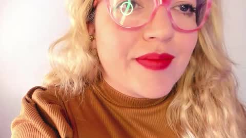 Snapshot of naty__mature_ chatting on December 2025 12:47:02 PM Nataly online show from December 2025 12:47:02 PM