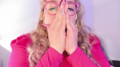 Snapshot of naty__mature_ chatting on December 2025 10:52:02 AM Nataly online show from December 2025 10:52:02 AM