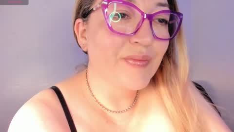 Snapshot of naty__mature_ chatting on June 2026 06:41:01 PM Nataly online show from June 2026 06:41:01 PM