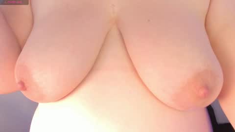 Snapshot of naty__mature_ chatting on June 2026 06:20:02 PM Nataly online show from June 2026 06:20:02 PM