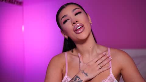 Snapshot of natydesiree chatting on February 2025 05:08:01 AM Naty online show from February 2025 05:08:01 AM