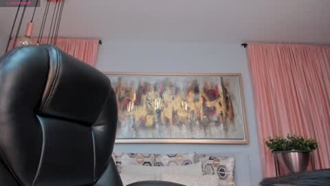 Naty Ferrer online show from February 2025 10:40:01 AM