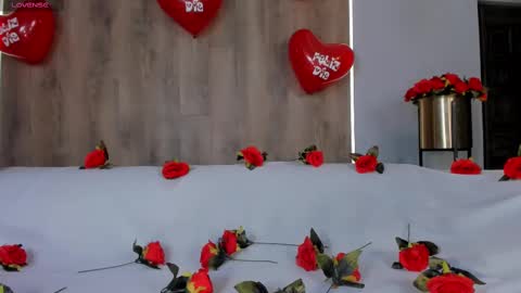 Naty Ferrer online show from February 2025 10:49:01 AM