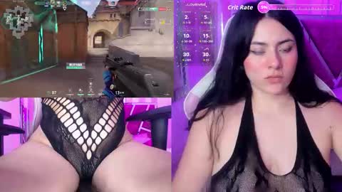 Naty online show from November 2025 09:28:01 PM