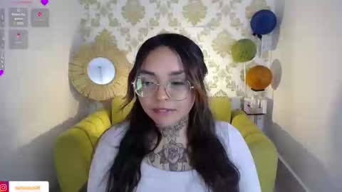 Snapshot of natykors_m_ chatting on March 2025 07:49:01 PM Sofia  IG Natykors08 online show from March 2025 07:49:01 PM