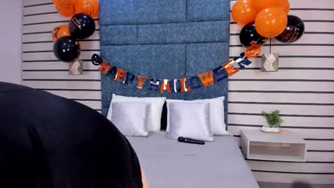 Naty  online show from October 2025 03:34:01 AM