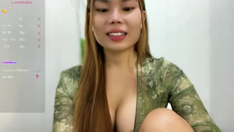 Snapshot of natzumiee_ chatting on March 2026 07:29:01 PM Shuvee Keiko Half Japanese Half Pinay online show from March 2026 07:29:01 PM