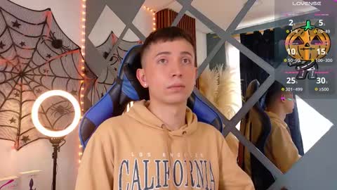 Christopher  Chris online show from October 2025 12:47:01 PM