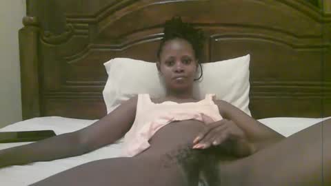 Snapshot of naughty_babe000 chatting on January 2026 08:02:02 PM alisha online show from January 2026 08:02:02 PM