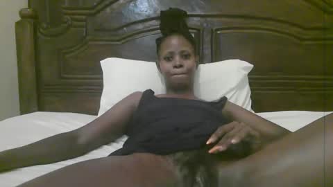 Snapshot of naughty_babe000 chatting on January 2026 08:07:01 AM alisha online show from January 2026 08:07:01 AM