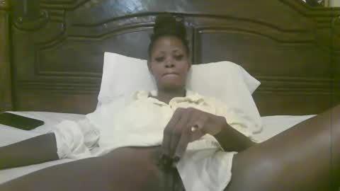 Snapshot of naughty_babe000 chatting on March 2026 07:23:01 AM alisha online show from March 2026 07:23:01 AM