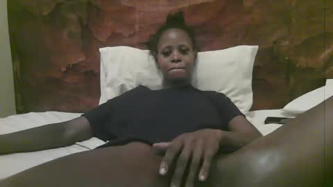 Snapshot of naughty_babe000 chatting on June 2026 03:10:02 AM alisha online show from June 2026 03:10:02 AM