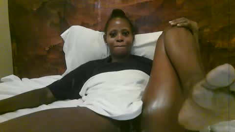 Snapshot of naughty_babe000 chatting on June 2026 04:46:01 AM alisha online show from June 2026 04:46:01 AM