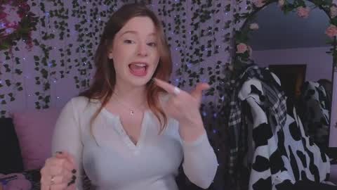 Snapshot of naughty_bella99 chatting on March 2026 11:38:01 PM bella online show from March 2026 11:38:01 PM