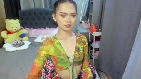 emma online show from November 2025 04:18:01 PM