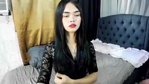 Snapshot of naughty_emmats chatting on April 2026 02:33:01 AM emma online show from April 2026 02:33:01 AM